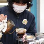 テイクアウトでどうぞ！コーヒースタンドが復活！☆「クランプコーヒーサラサ」【三条会商店街】