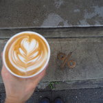 嵐山の川風に吹かれながらいただくハイレベルなコーヒー『％ ARABICA 』 