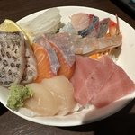 【京都】居酒屋さんの海鮮丼ランチがすごい！向日市で評判の「魚肴食堂 魚ふじ」