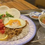 【京都ランチ 】烏丸エリア、一足踏み入れればそこはベトナム『コムゴン』