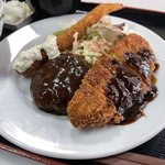 丸太町のレトロすぎる洋食店「白扇（はくせん）」