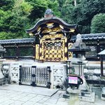 【京都ぶらり】八坂神社スグ☆紅葉彩る東本願寺飛地境内の親鸞聖人墓所「大谷祖廟 」