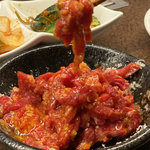 【京都焼肉】リーズナブルに銘柄和牛と種類豊富なボトルワインを愉しめる『ヤキニク甲』