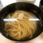 【京都ランチ】全粒粉麺と薫り高い出汁の滋味深さ☆石臼うどん専門店「麺達」