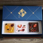 【新製品】芸術的で繊細な味、和と洋の調和を楽しむ美しい和菓子「果の彩 かのあや」【鶴屋吉信】
