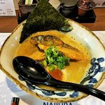 唯一無二"さば竜田揚げがのっかった“和風ラーメン！北野天満宮近く「なぶら」
