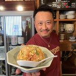 昼は材木店、夜は酒場の『井倉木材』が教える「裏技チャーハン（焼き飯）」の作り方！