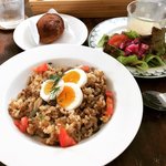 【京都ランチ】心地よい空間でカジュアルにロシア料理！テラス付カフェ「ヨージク」
