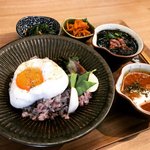 【新店】選べるカレー＆おばんざい付！身体に優しくコスパ◎「雲の上はいつも晴れ」