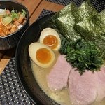 【京都ラーメン】やみつき注意♡ 家系豚骨・濃厚スープがクセになる『セアブラノ神』