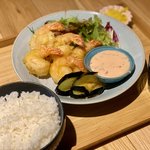 【京都ランチ】人気居酒屋のおなか満足・お手頃ランチ『サケホール益や』