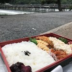 【京都テイクアウト】2020年オープン☆嵐山の眺望で名店の味を楽しむ「太秦弁当村」