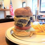 美味しさ弾ける平井牛100％パテ！ハンバーガー専門店「Olu Burger Kyoto（オルバーガー京都）」