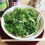 【京都ラーメン】創業50年の老舗☆無料ネギ入れ放題が名物「ラーメン横綱吉祥院本店」