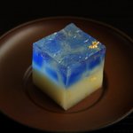 【花手水が和菓子に】SNSがつなぐ縁。「柳谷観音」の花手水をイメージした美しい和菓子