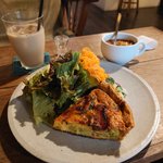 京都・仏光寺通りに佇む【町屋カフェ・マーブル】の手作りキッシュ