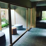 【京都美術館】和菓子の老舗『鍵善良房』がオープン！注目画家・山口晃展も「ZENBI」