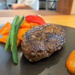 星付きシェフ直伝『時短ハンバーグ』の作り方！”合わせ調味料”が決め手！フランス料理「レーヌ デ プレ」