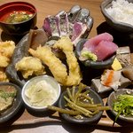 【京都ランチ】藁焼きカツオ塩タタキとミニ皿鉢懐石ランチ『炉端焼 高知』