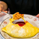 “冷麺”だけじゃない☆隠れファン多数「中華のサカイ」のオムライス【京都・新大宮商店街】