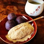 【京都和菓子】出来立ての素朴な味わいが絶品☆学問の神・北野天満宮門前「粟餅所澤屋」