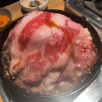 名店プロデュースの肉料理店！名物の肉鍋は必食の美味しさ「KANEGURA （伖）」