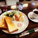 【京都モーニング】二条城スグ☆“おいでやす”が心地よい昔ながらの喫茶店「ボゴタ」