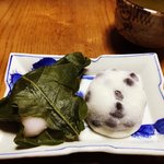【京都和菓子】行列必至の豆餅でおなじみ☆季節の柏餅＆ちまきも登場「出町ふたば」