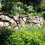 【京都ぶらり】穴場☆境内に天下人・豊臣秀吉が築いた『伏見城』土塁や総門残る「栄春寺」