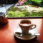 【京都カフェ】三条通の穴場☆人気バッグ店奥の隠れ家庭園「マスターピースコーヒー京都」