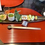 【京ランチ】老舗「京都一の傳」の月替わり御膳。日本酒ペアリングも。