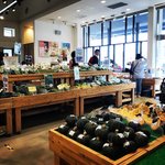 【京都市場】産直夏野菜満載でお盆も通常営業☆サウナ付日帰り温泉併設「じねんと市場」