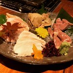 【京都ディナー】備長炭焼きの京赤地鶏必食☆秋の味覚も満載の人気店「焼鳥かなざわ」
