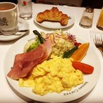 【京都モーニング】京都駅ならココが空いてる！京都を代表する老舗喫茶『イノダコーヒ』