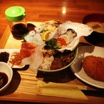 【京都ランチ】函館鮮魚＆牡蠣の海鮮丼☆カニクリームコロッケ必食「hokkaido高田家」