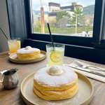 【京都カフェ】高瀬川&鴨川をのぞむ、季節に寄り添うモダンカフェ『kacto』
