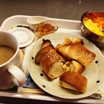 【京都モーニング】2022年オープンの台湾カフェ☆タンドール窯焼き熱々パン必食「みつは」