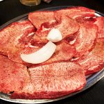 【京都肉】絶品の希少根元“国産上タン塩”必食！焼肉好きが推す予約必須名店☆焼肉一家「駿」