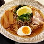 【京都ランチ】祇園祭沸く四条烏丸の名店☆ひんやり『レモンラーメン』は溽暑に「英多朗」