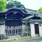 【京都ナゾ】河原町今出川の大文字山や鴨川を望む鬱蒼とした森の巨大廃屋？「旧伏見宮別邸」