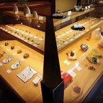 【京都一生モノ】大切に使いたい！寺町通の錫（すず）食器老舗☆無料ギャラリーも「清課堂」