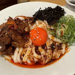【京都ランチ】クセになるウマ辛さぬきうどんが美味！「祇園 うどん 塩釜」