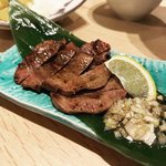 【京都居酒屋】大歓喜の時間無制限飲み放題☆駅前好立地人気店「鉄と熾火と肉菜ヒトモシ」