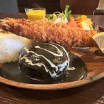 【京都ランチ】黒デミハンバーグの衝撃！伏見の隠れ家レトロ洋食店「LOCAVO（ロカヴォ）」