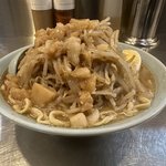 京都のガッツリ二郎系ラーメン店！伏見の学生街でも人気「ラーメン 龍の桜」