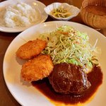 【京都ランチ】『煮込みハンバーグ』大人気☆地下鉄駅前昔懐かしい町洋食「グリルじゅんさい」