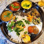 大阪の人気スパイスカレー店が京都に進出！梅小路公園前にオープン「Curry DAVA」