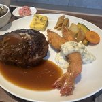 【京都洋食】伏見稲荷大社近く穴場の洋食ランチ「キッチン なかた」