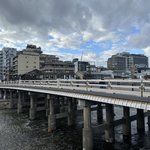 【京都ニュース】歴史ある『三条大橋』の改修工事終了！夜にはライトアップも