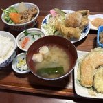 【京都ランチ】肉、魚、野菜がたっぷり！1280円のボリューム満点定食「ここら屋」